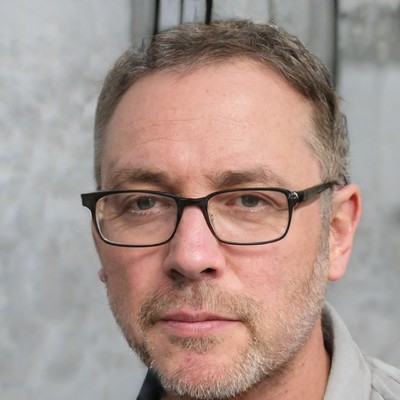 Tomas R.
